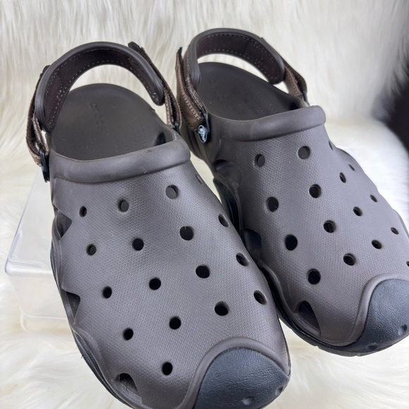 CROCS Dual-Tone Clogs - Picture 10 of 10